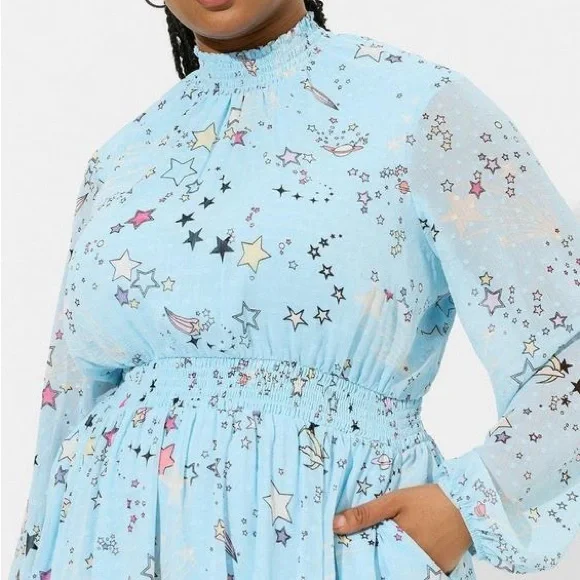 🚨New TORRID Mini Clipdot Blouson Sleeve Mock Neck Skater Dress Size 0 (L/12) - Picture 3 of 5